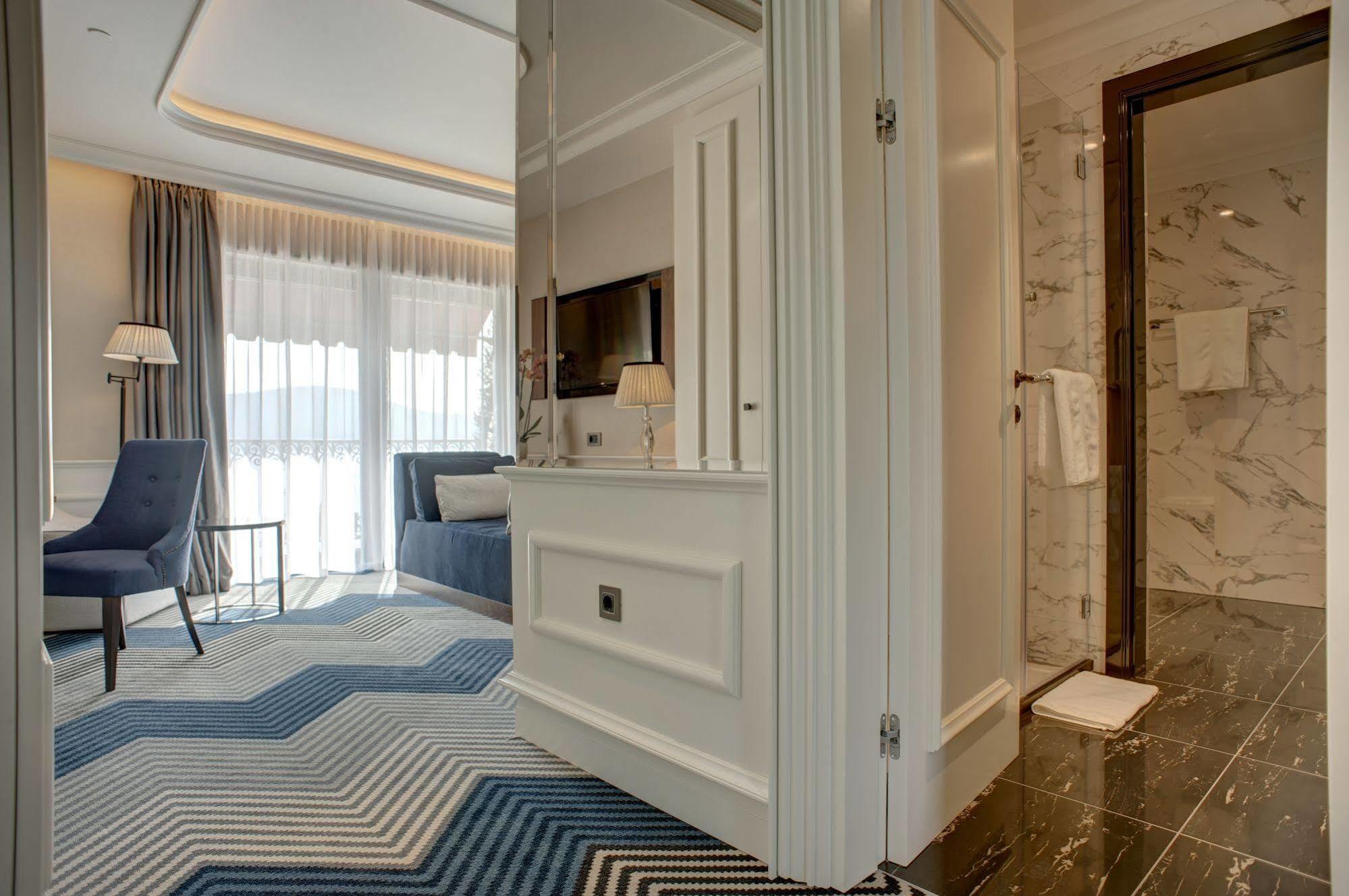 Boutique Hotel La Roche ティヴァト エクステリア 写真